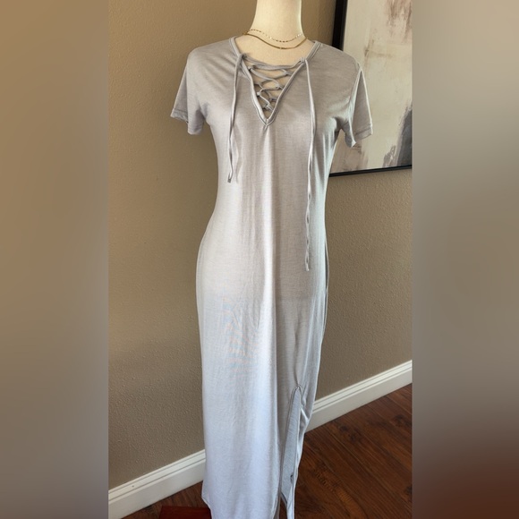 Light gray lace up maxi dress with front slit - Picture 5 of 7